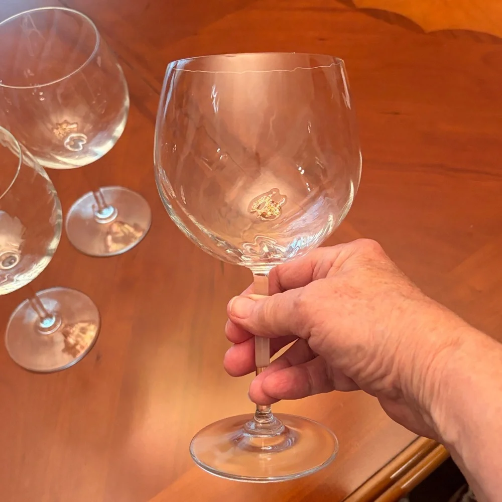 Clear Crystal Wine Glasses - Set of 4